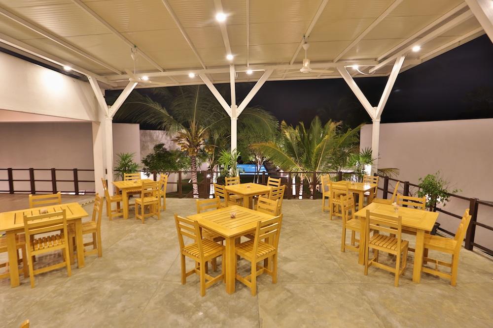 Arugambay Roccos Hotel Arugam Bay Kültér fotó